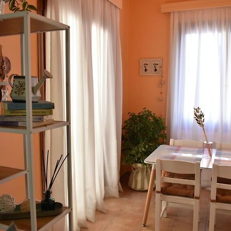 Άlthea Apartment Chalkís Exteriör bild